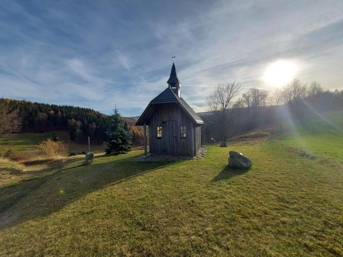Ferienhaus Erzgebirge "An Der Trebe" Mit Kamin Und Sauna Нойхаузен Экстерьер фото